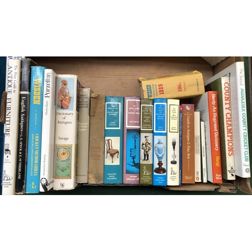 675 - A box of books: antiques/collectables/values etc. including Antiques Collectors Club and other impri... 