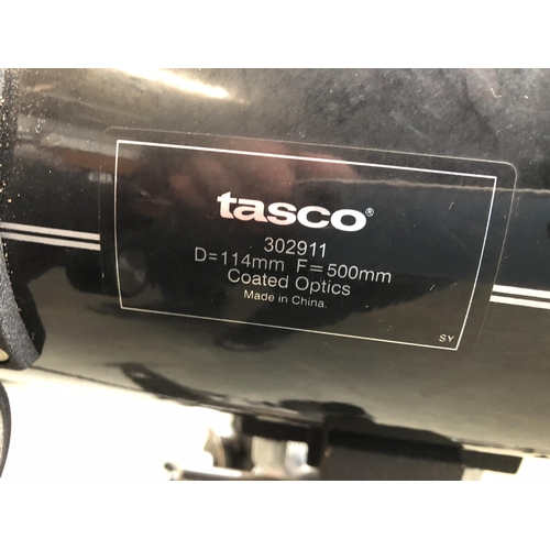 1290 - A Tasco telescope on tripod base