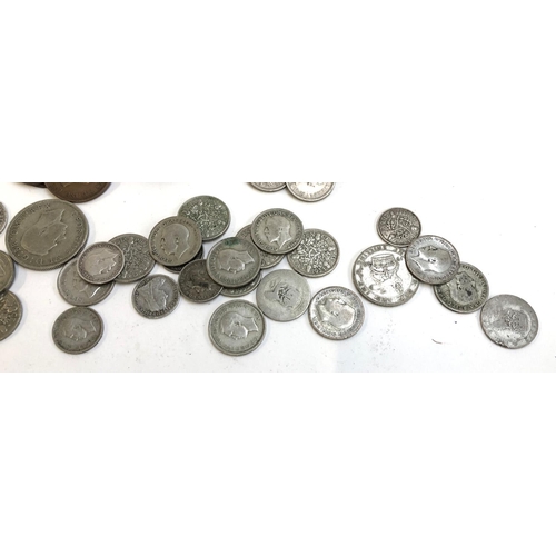 125 - A quantity of British coins to include pre 1947 silver (approx 120g), half penny 1860, etc,  togethe... 