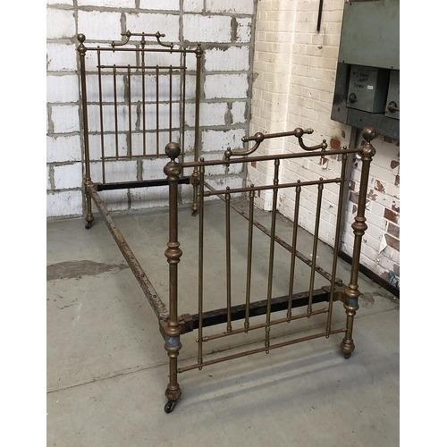 1091 - A brass single bed (af), the headboard 150cmH