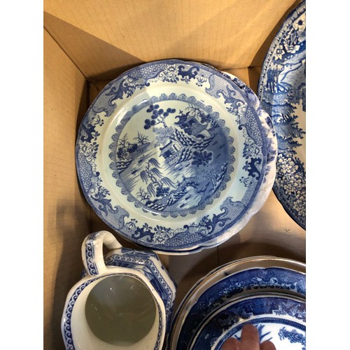 140 - A quantity of 19th century blue and white ceramics to include Wedgwood Fallow Deer jugs, Leeds Potte... 