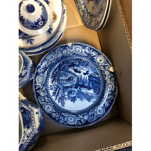 140 - A quantity of 19th century blue and white ceramics to include Wedgwood Fallow Deer jugs, Leeds Potte... 