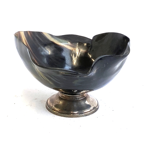 308 - Interior design interest: a smart horn and silver plated rose bowl, 16cmH