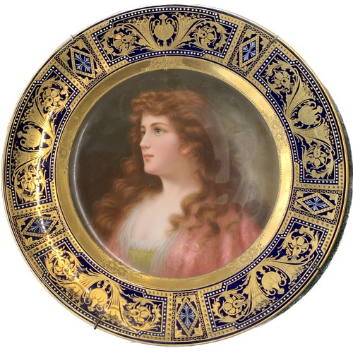 389 - A Royal Vienna porcelain cabinet plate after Angelo Asti 'épanouissement', heightened in gilt, marke... 