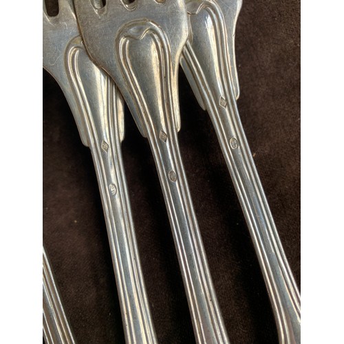 92 - A mixed lot of mostly plated flatware, to include Christofle spoons (5) and forks (4)