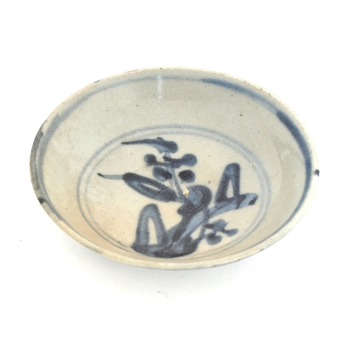 109 - A small Chinese blue and white Tek Sing Cargo style dish, 10.2cm diameter; together with a small 19t... 