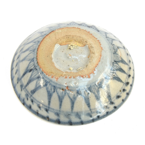 109 - A small Chinese blue and white Tek Sing Cargo style dish, 10.2cm diameter; together with a small 19t... 