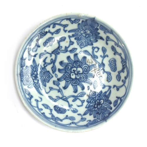 109 - A small Chinese blue and white Tek Sing Cargo style dish, 10.2cm diameter; together with a small 19t... 