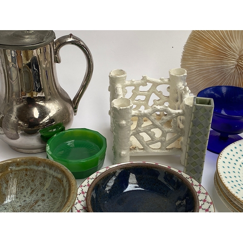 233 - A mixed lot of ceramics to include hand decorated Russian plate; tapas bowls; Victorian lustre jug; ... 