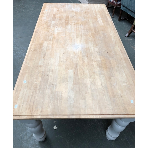 812 - A farmhouse kitchen table on substantial grey painted turned legs, 180x95x74cmH