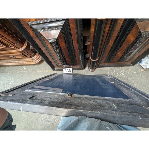 973 - A very large lead framed mirror, the plate af, 121x121cm