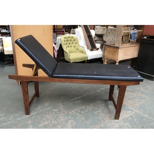 752 - A mid century style therapists bench, 181x61x70cmH