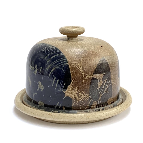 152 - Diana Worthy (b.1945) for Crich pottery, a studio pottery stoneware cheese cloche, 17.5cmH