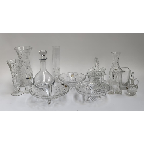 171 - A mixed lot of mainly German cut glass to include Bohemia crystal,  Gral Kristall, decanter, three a... 