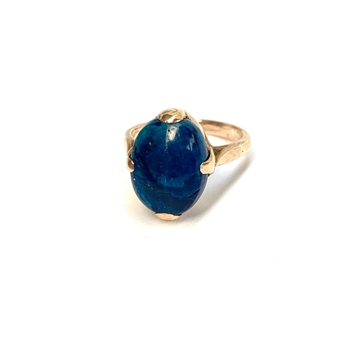 7 - An early 20th century 9ct gold ring set with sodalite, size L 1/2, gross weight 5.1g