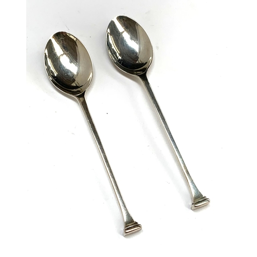 104 - A smart pair of silver Art Deco teaspoons, hallmarked for Birmingham, Docker & Burn, 1925, gross wei... 