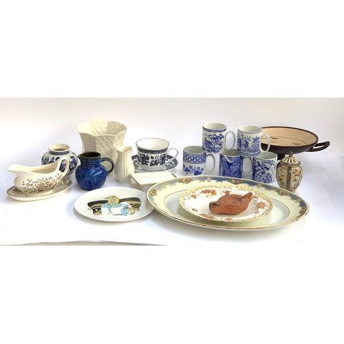 214 - A mixed lot of ceramics to include Delft, Denby, Peggy Ross, Spode 'Blue Room Collection', Bellek, W... 