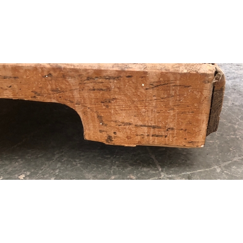 657 - A 19th century pine blanket box, on bracket feet, 79x56x56cmH