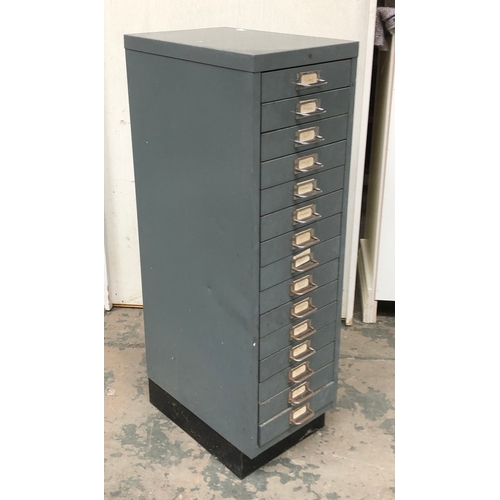 716 - A vintage filing cabinet of 15 drawers, 94cmH