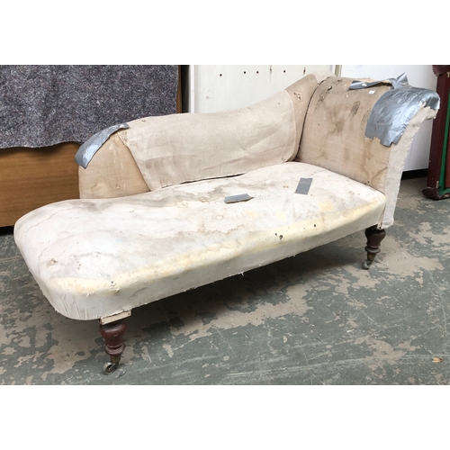 743 - A Victorian chaise longue in need of reupholstry, 153cmL