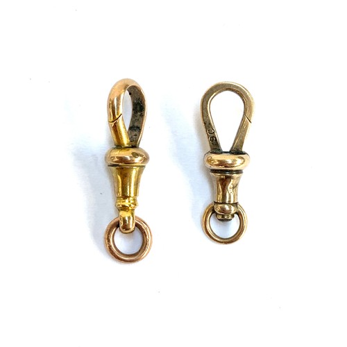 32 - Two antique 9ct gold dog clips, gross weight 3g