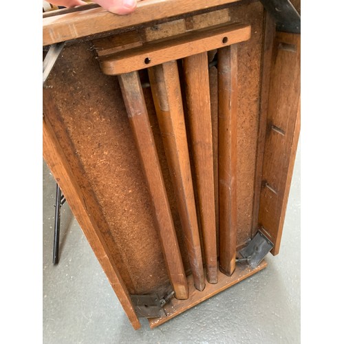 772 - A WWII army recruitment table, purportedly from Lulworth Camp, with folding legs, 82cmW