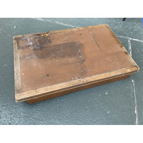 772 - A WWII army recruitment table, purportedly from Lulworth Camp, with folding legs, 82cmW