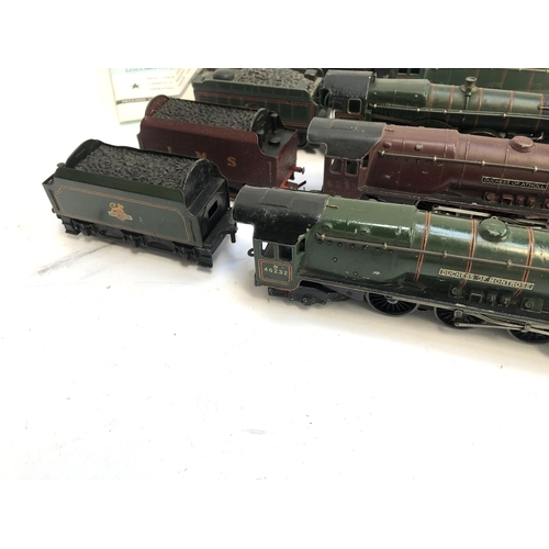 387 - Five Hornby OO gauge locomotives and tenders comprising Duchess of Atholl, Duchess of Montrose, Bris... 