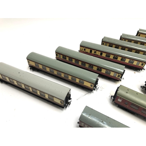 393 - A quantity of Hornby OO gauge passenger rolling stock to include Suburban coach, BR corridor coach, ... 