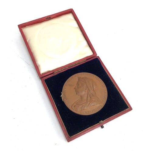 74 - A Queen Victoria diamond jubilee 1837-1897 medallion, boxed