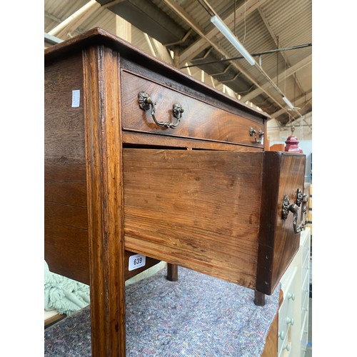 639 - A George III mahogany lowboy, an arrangement of five drawers, shaped apron, on moulded square sectio... 