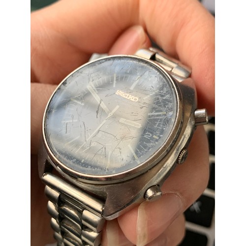 91 - A gents Seiko Chronograph Automatic (af), stainless steel 6139-7030