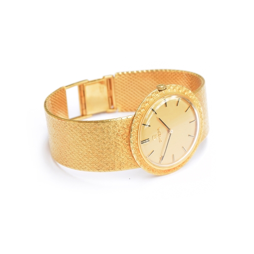 154 - An Omega 18ct gold bracelet watch, cal.620 manual wind movement, 33mm diameter, gross weight 76g

Pr... 