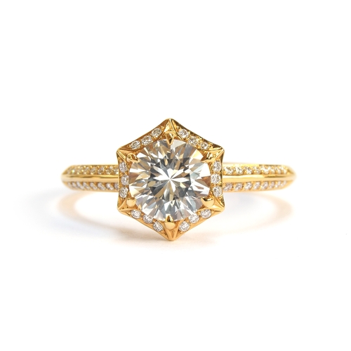 130 - A Kat Florence 18ct gold, white sapphire and diamond hexagonal cluster ring, the Ceylon white sapphi... 