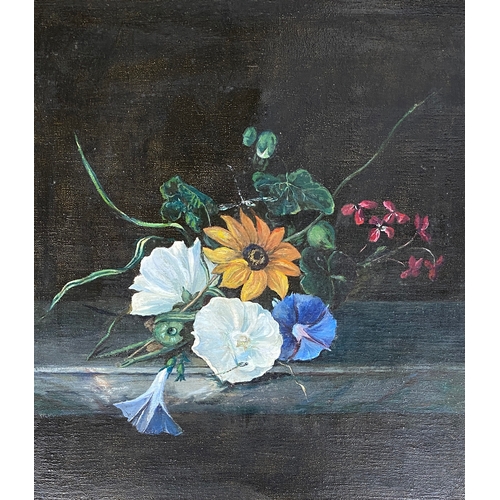 322 - An early 20th century still life of flowers, oil on canvas, 39x34cm