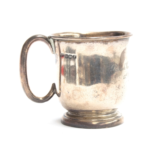 199 - A small silver mug by Viner's of Sheffield, 1934, 3.4ozt