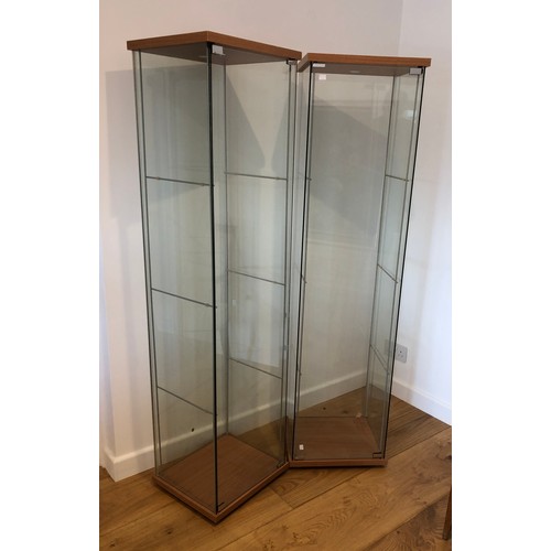 885 - Two Ikea detolf display cabinets, with glass shelves, 42.5x36.5x163.5cm