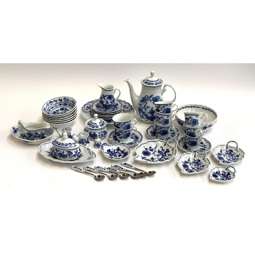 2065 - A quantity of Bohemia Zwiebelmuster Czech blue and white dinner ware, to include coffee pot, graduat... 