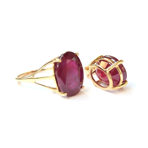 7 - A 10ct gold ring set with a large ruby, the Malagasy ruby 13.6cts, size Q, 4.6g; together with a mat... 