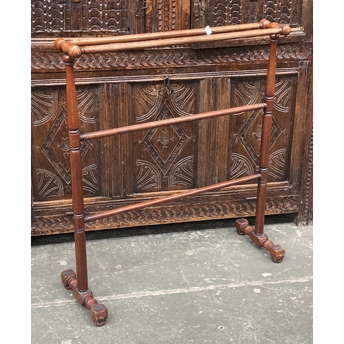 670 - A late Victorian mahogany towel rail, 73cmW