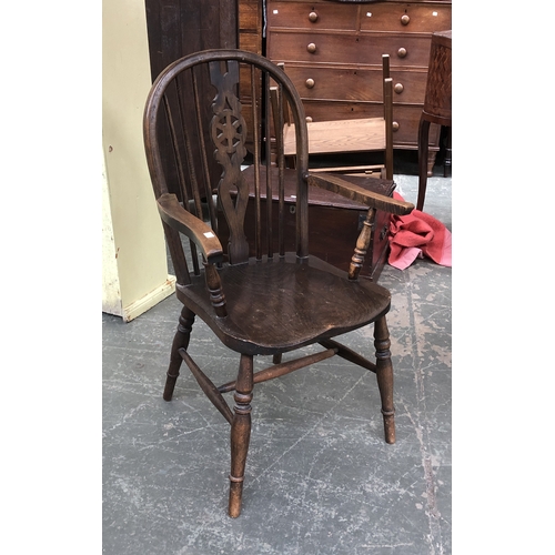 742 - A 20th century Windsor wheelback chair