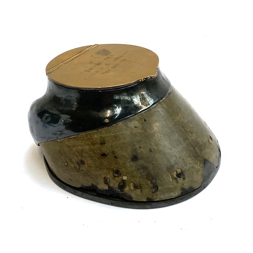 48 - An early 20th century horse hoof inkwell 'Skywriter, killed at Cheltenham Dec. 29th 1932', stamped t... 