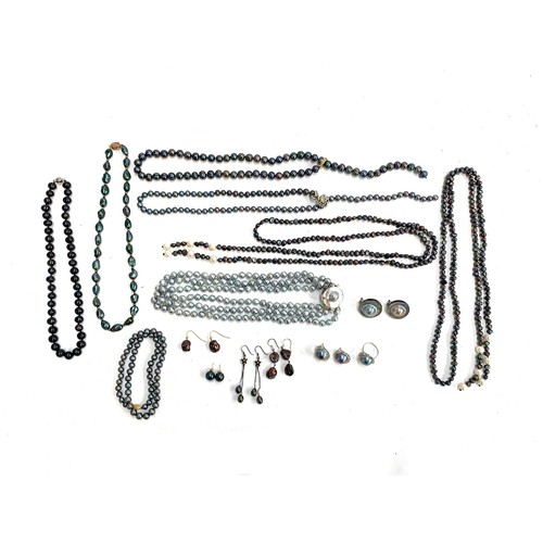 40 - A quantity of grey and peacock cultured pearl jewellery, to include three strand pearl necklace with... 