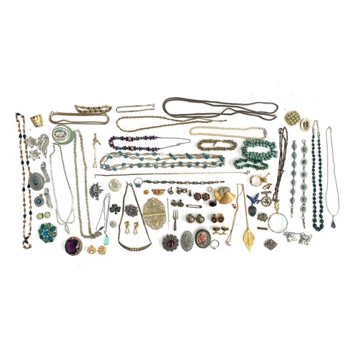 112 - A mixed lot of costume jewellery to include Sphinx; micro mosaic; 925 silver chain with glass drop p... 