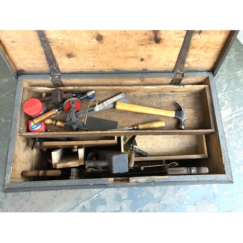 1327 - A 19th century painted pine carpenter's chest, with rope carry handles, 93x53x50cm