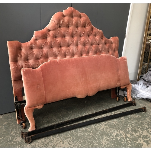 1360 - A pink button upholstered king sized bed, the headboard 145cmH