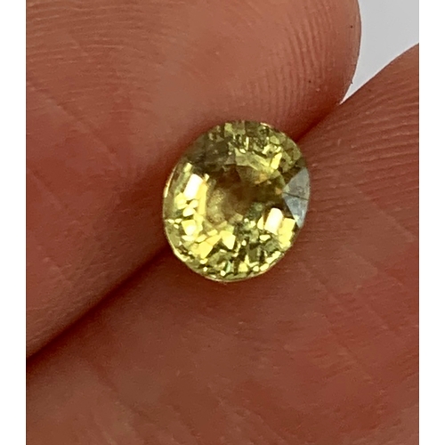 93 - A yellow sapphire, approx. 1.4ct