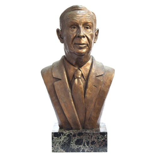 1369 - Emiel Hartman (20th century), a bronze portrait bust of a gentleman, signed and dated '77, on a marb... 