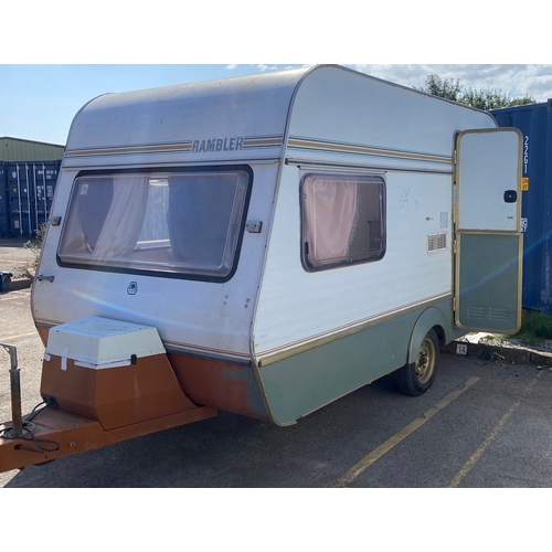 1407 - A Rambler 380-2 caravan