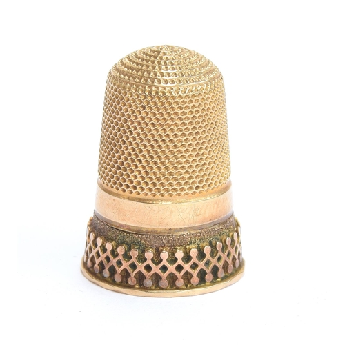 29 - An early 20th century gold thimble in original celluloid case, the unhallmarked gold testing as 9ct,... 